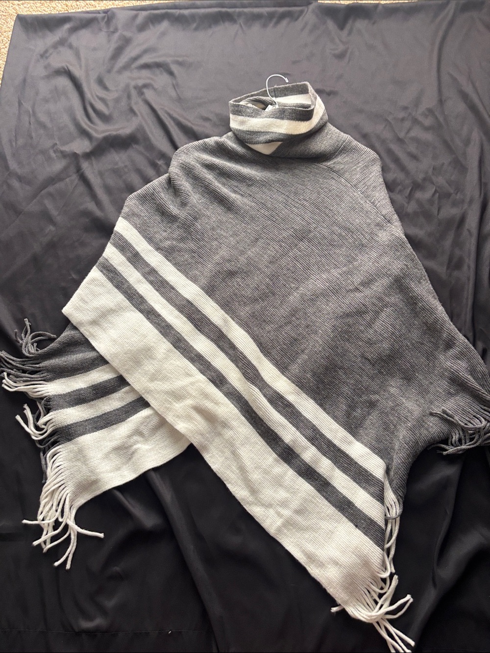 LOFT Gray and Cream Striped Knit Scarf with Fringe
